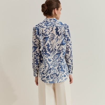 Camisa em rami com estampado de folhas Lion of Porches