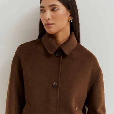 Casaco curto mistura de lã Lion of Porches