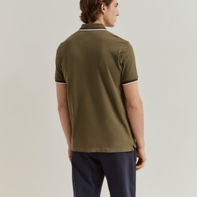 Polo regular fit em piqué de algodão Lion of Porches