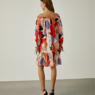 Vestido curto com padrão abstrato Lion of Porches