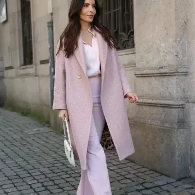 Casaco comprido em artigo fantasia Scripta