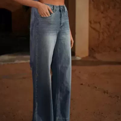 Jeans Wide Leg com Aplicações Laterais SPACCIO