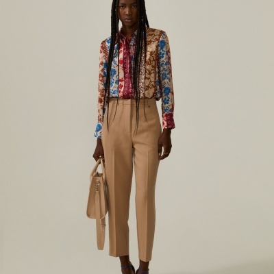 Calça justa vincada Decenio