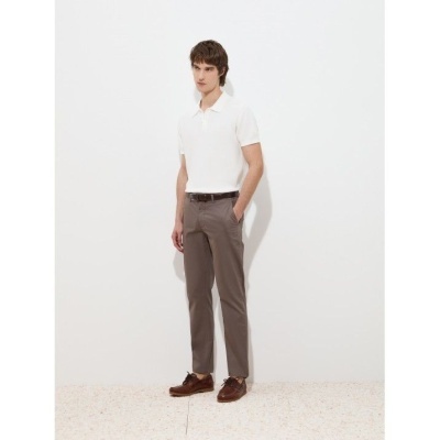 Calças chino regular fit Decenio