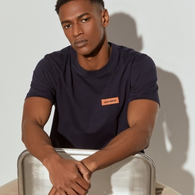 T-shirt básica de algodão Lion of Porches