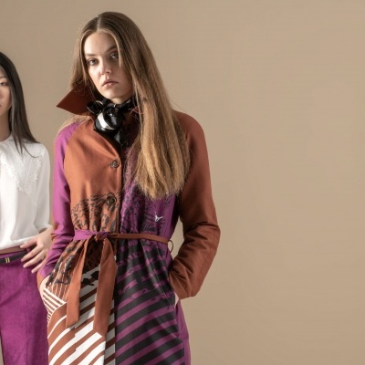 GABARDINA C/ PADRÃO POOZE