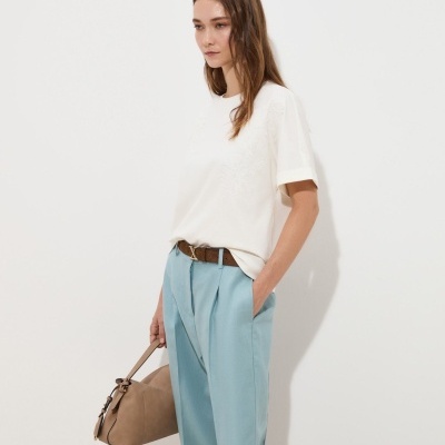 T-shirt em algodão com bordado floral e missangas Decenio