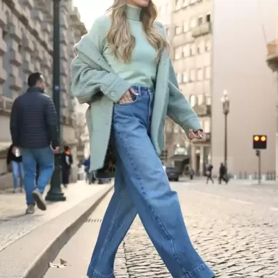 Camisola lisa com gola alta Scripta