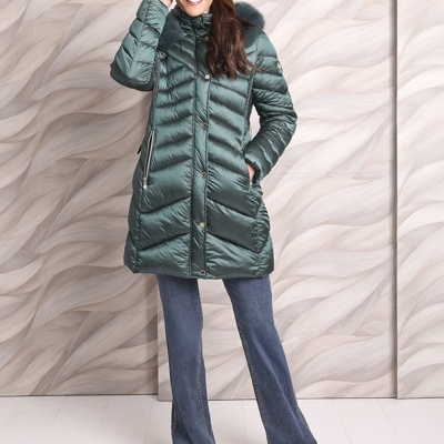 Blusão acolchoado comprido c/capuz Roberto Bassi