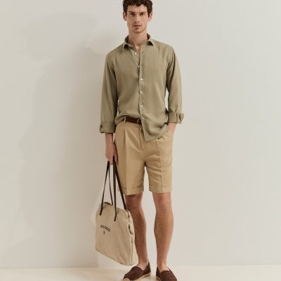 Camisa slim fit em liocel e linho Lion of Porches