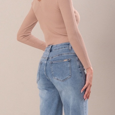 Camisola de malha canelada curta Ferrache