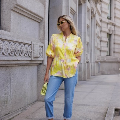 Calça de ganga azul clara com corrente SC Scripta