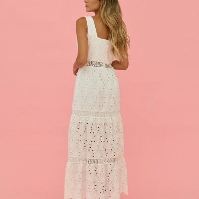 Vestido comprido em renda com decote quadrado Scripta