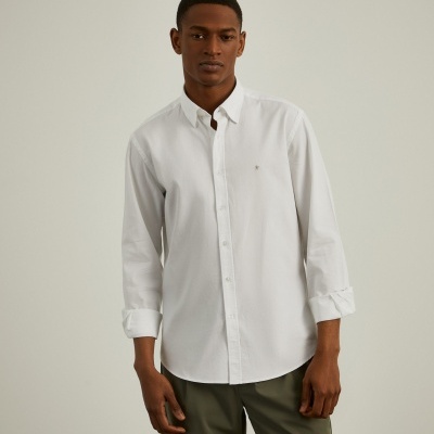 Camisa slim fit em algodão Lion of Porches