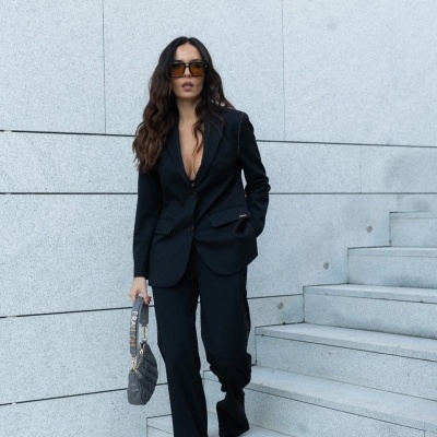 Calça comprida em tecido às riscas Scripta