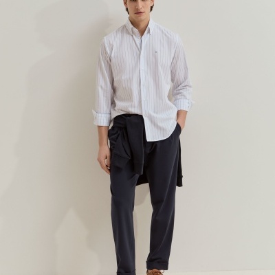 Camisa regular fit em algodão às riscas Lion of Porches