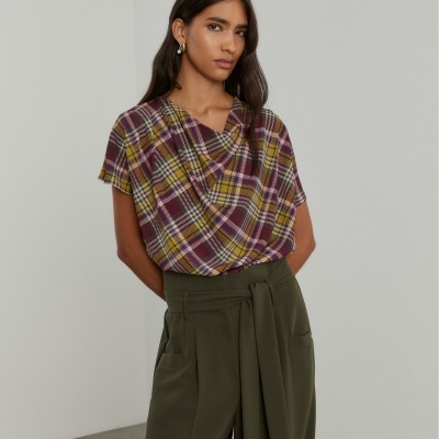 Calças pantalona com cinto Lion of Porches