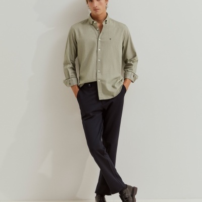 Camisa slim fit micropadrão Lion of Porches