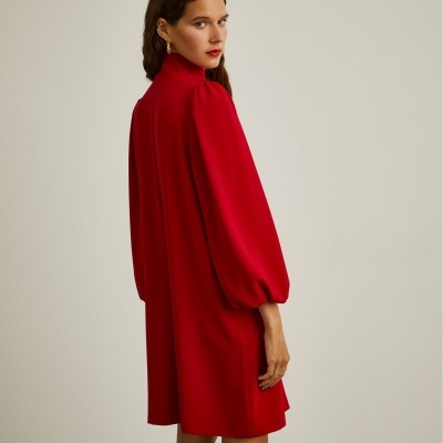 Vestido com decote em V  Lion of Porches