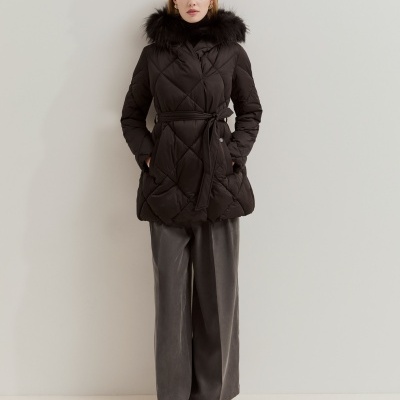 Blusão acolchoado com capuz e cinto Lion of Porches