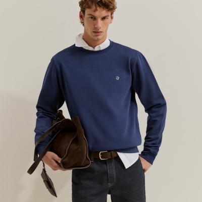 Sweater Básica Lion of Porches