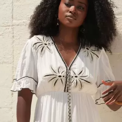 Vestido Comprido com Bordados Spaccio