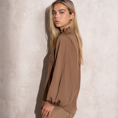 Blusa com mangas balão SMF