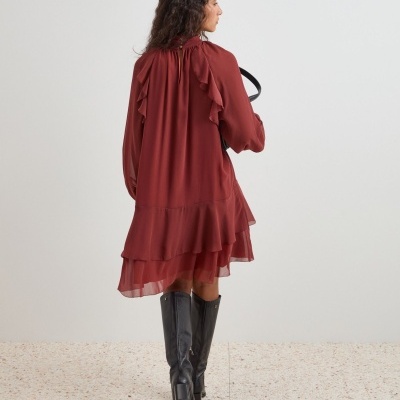 Vestido Curto Fluído com Folhos Decenio