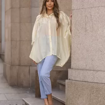 Blusa com transparencia BORDADA Spaccio