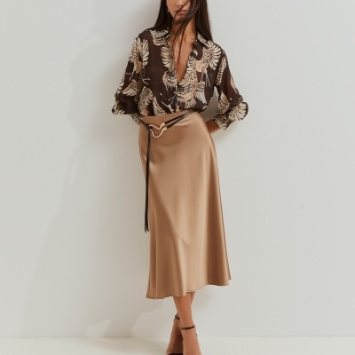 Camisa fluída estampada com motivo de asas Lion of Porches