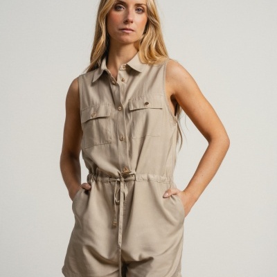 Macacão curto de corte descontraído SMF