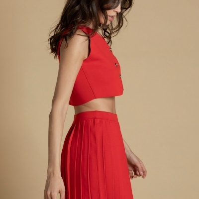 Top de malha lisa com botões dourados Sahoco