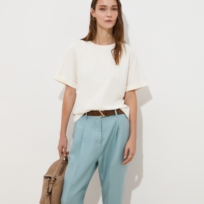 T-shirt em algodão com bordado floral e missangas Decenio