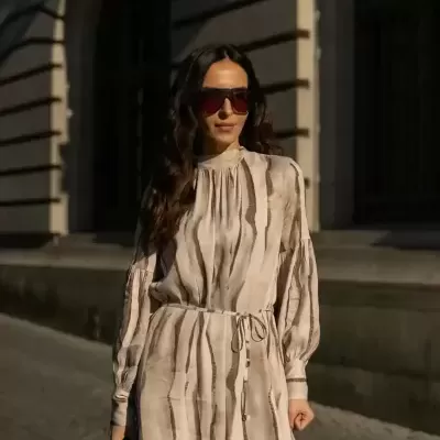 Vestido estampado com efeito de laço no decote Scripta