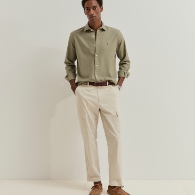 Camisa slim fit em piqué de algodão Lion of Porches