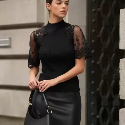 Camisola de Malha com Mangas em Renda Bordada Spaccio