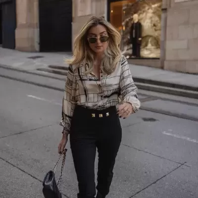 Calça Com Três Rebites Personalizados Scripta