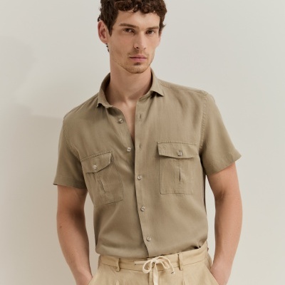Camisa slim fit de manga curta Lion of Porches