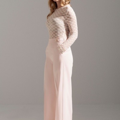 Calça clássica com botão metálico personalizado Ferrache