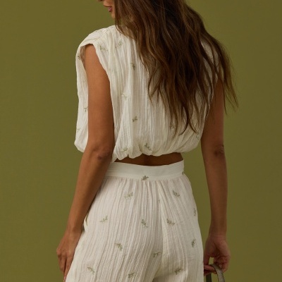 Top bordado Swallow Collection