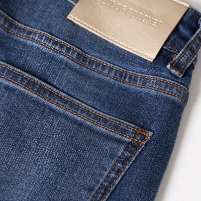 Calças denim regular fit Lion of Porches