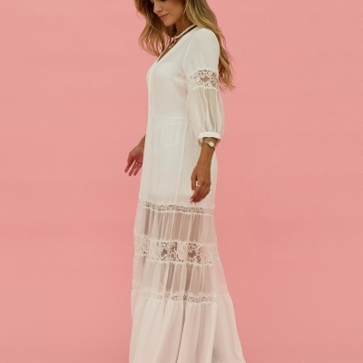 Vestido comprido com detalhes em renda Scripta