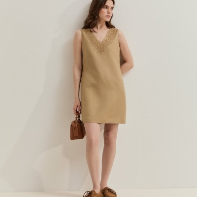 Vestido curto de manga cava Lion of Porches