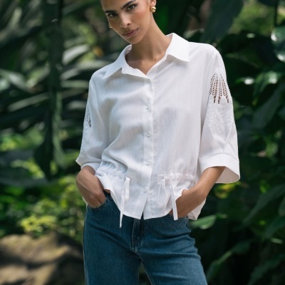 Blusa com bordado inglês Ferrache
