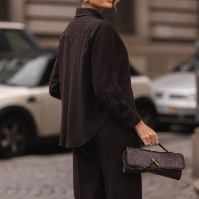 Camiseiro com riscas em fazenda Ferrache