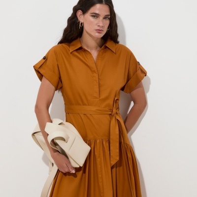 Vestido midi de manga curta com cinto Decenio