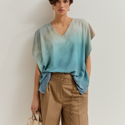 Blusa de manga curta com degradê Lion of Porches