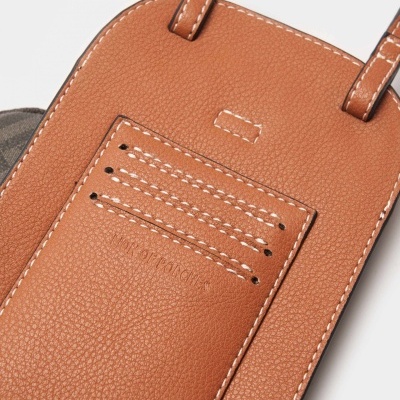 Porta-telemóveis com monograma e bolsa removível Lion of Porches