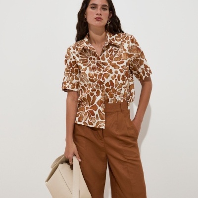 Camisa em algodão com estampado floral Decenio