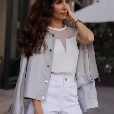 Calças de ganga com aplicações na cintura Scripta